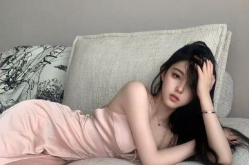 不到24小时娱乐圈又出三大八卦顶流小花、男星带女儿见情人